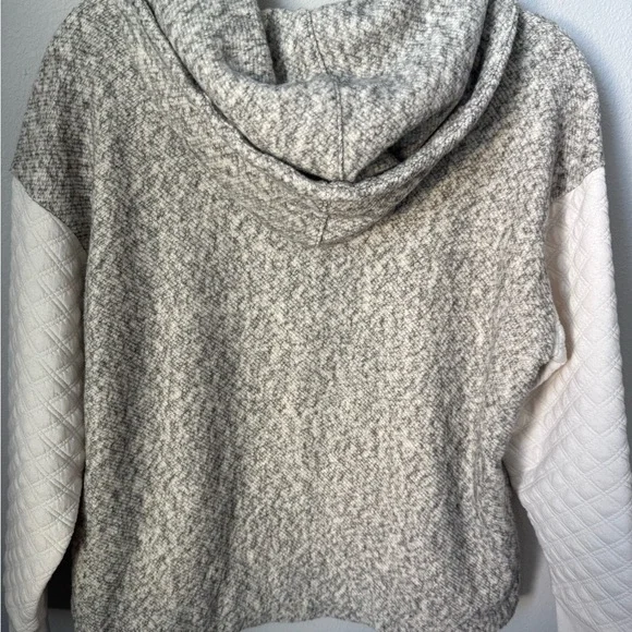 Madewell Oversized Hoodie Heathered Gray & Cream with Quilted Sleeves - Picture 4 of 12
